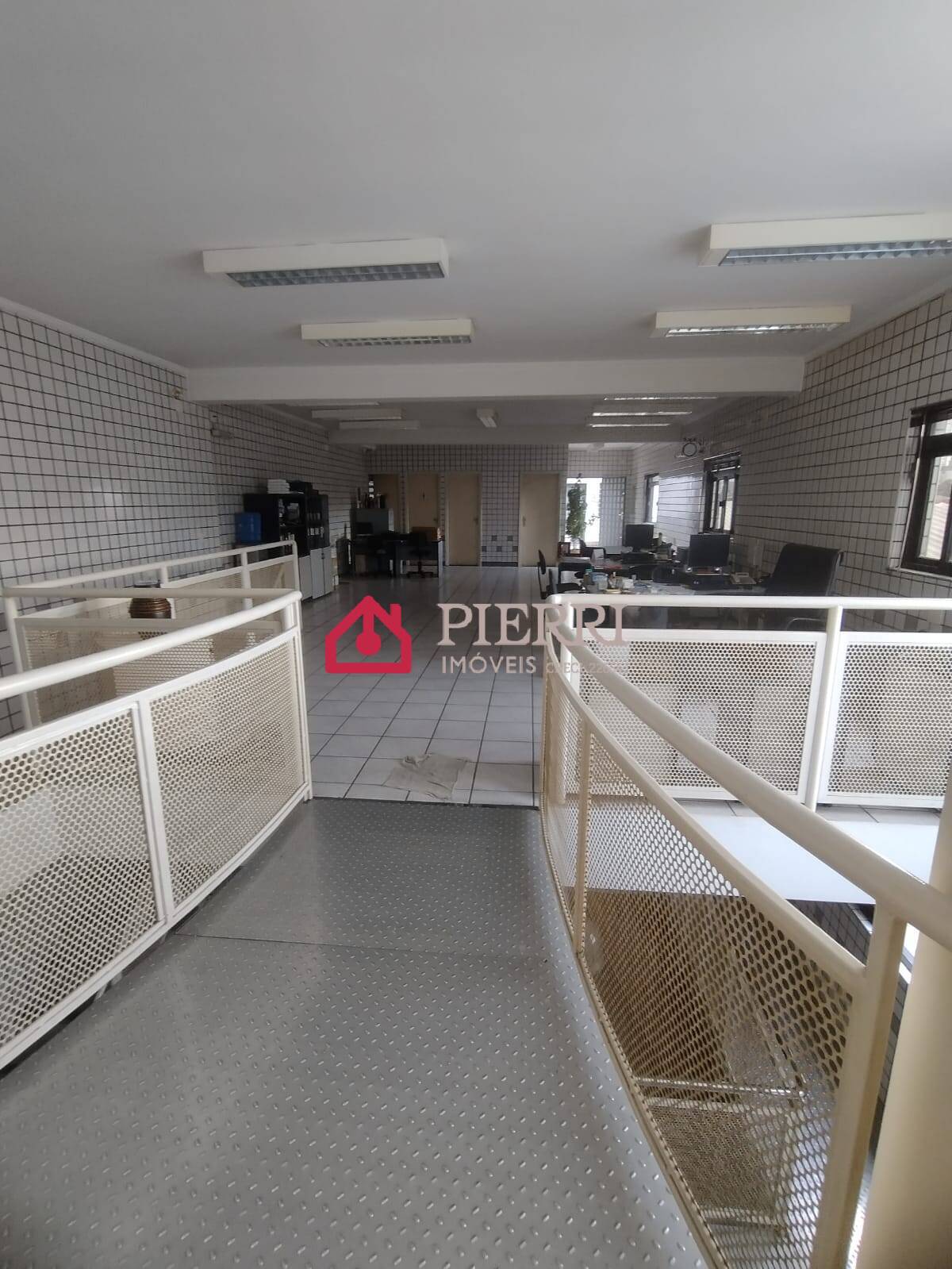 Prédio Inteiro para alugar, 684m² - Foto 24