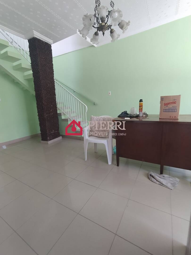 Sobrado para alugar com 5 quartos, 180m² - Foto 12