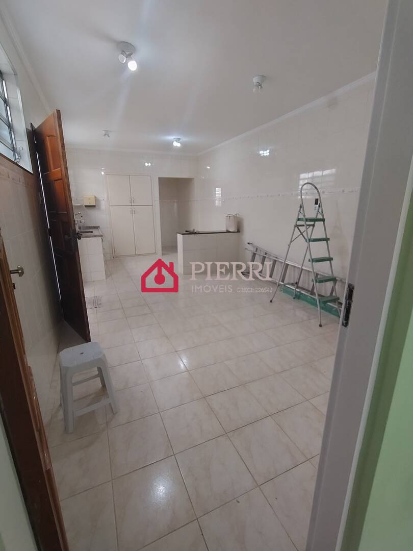 Sobrado para alugar com 5 quartos, 180m² - Foto 9