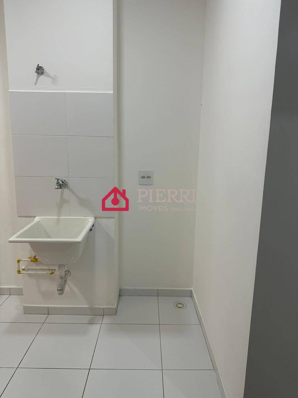 Apartamento para alugar com 2 quartos, 40m² - Foto 13