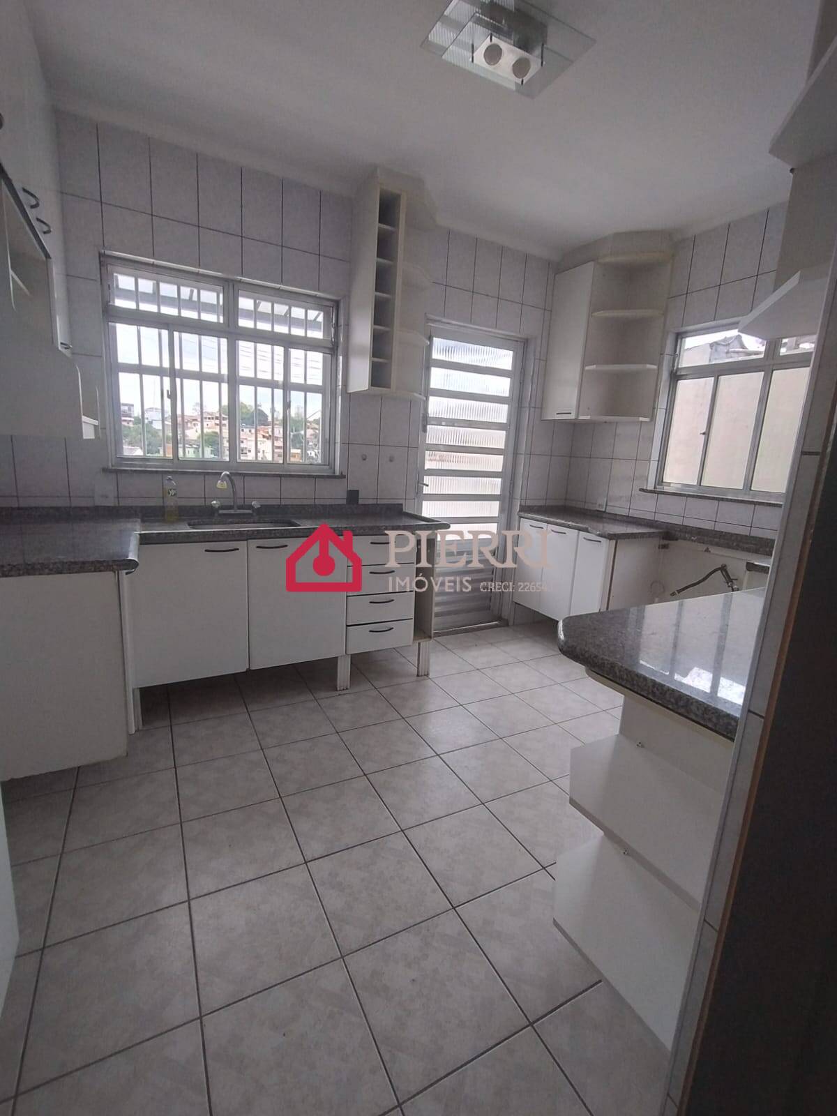 Sobrado à venda com 3 quartos, 200m² - Foto 7